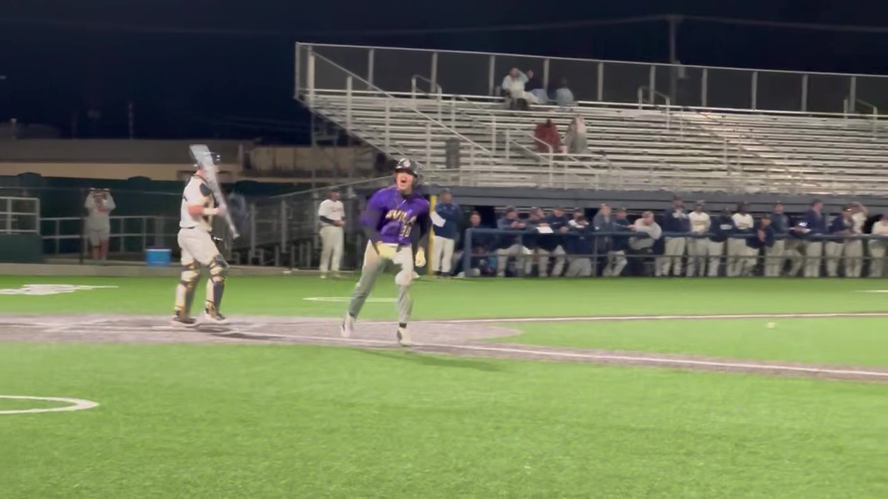 TWO HUGE RALLIES HELP BASEBALL TO DOUBLEHEADER SWEEP AT OKWU