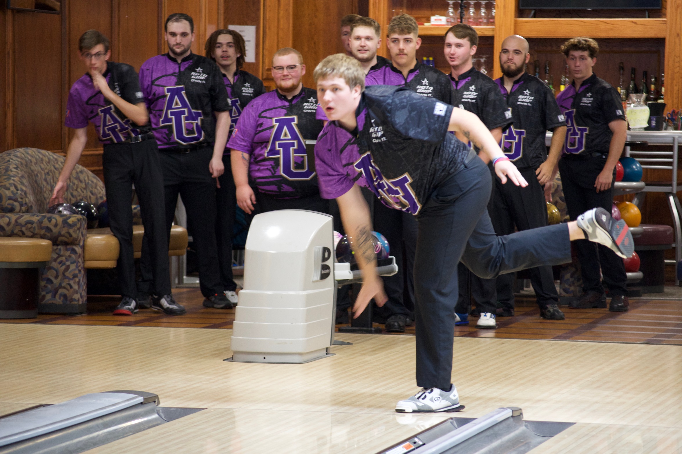 EAGLES BOWLING WRAPS UP MUSTANG INVITATIONAL
