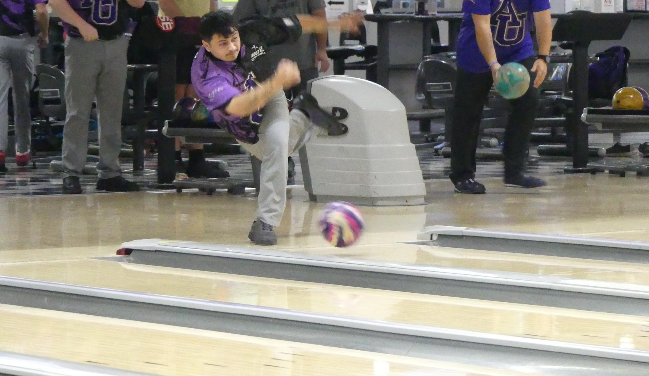 BOWLING OPENS SEASON AT MID STATES CHAMPIONSHIPS