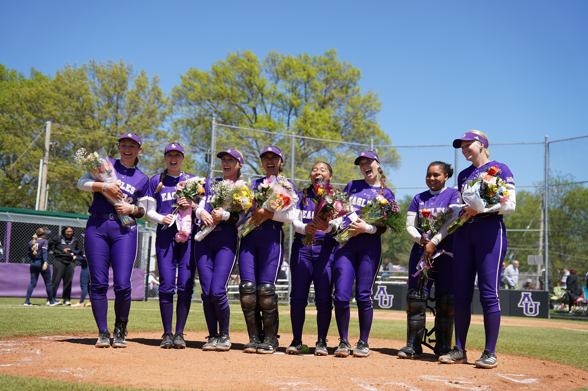 TWO RUN-RULE WINS ON SOFTBALL&rsquo;S SENIOR DAY